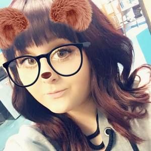 Meet your Posher, Crystal